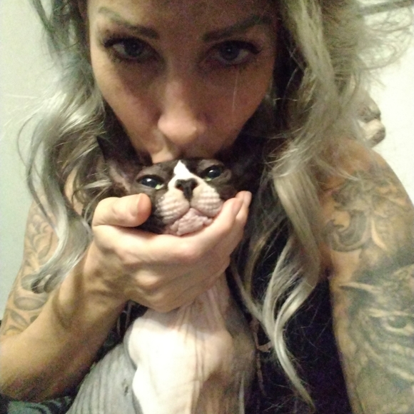 Meet your Posher, Chara - Picture 2 of 10